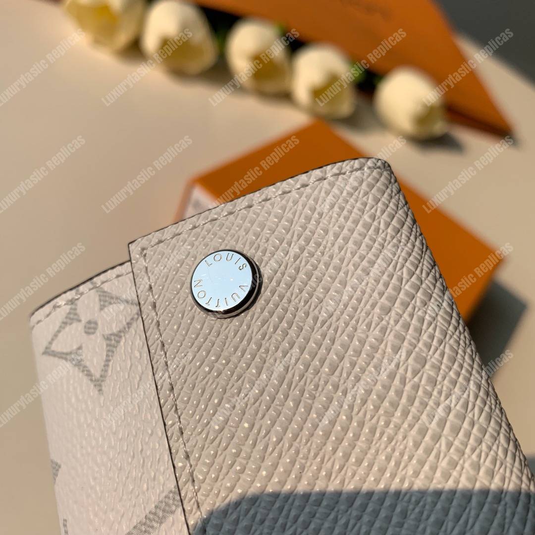 LV Discovery Compact Wallet K45 Taiga Monogram Antartica