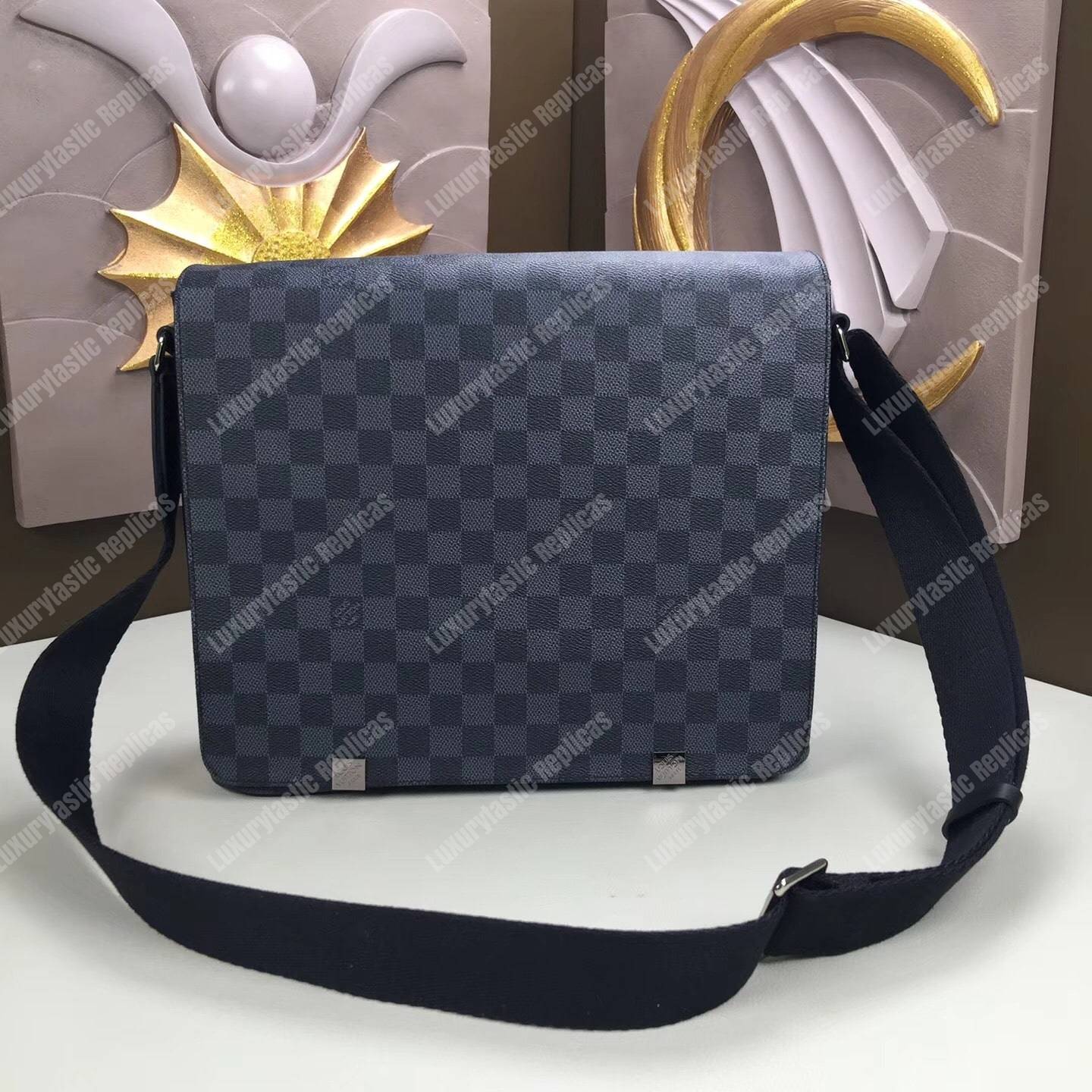LV District MM Damier Canvas