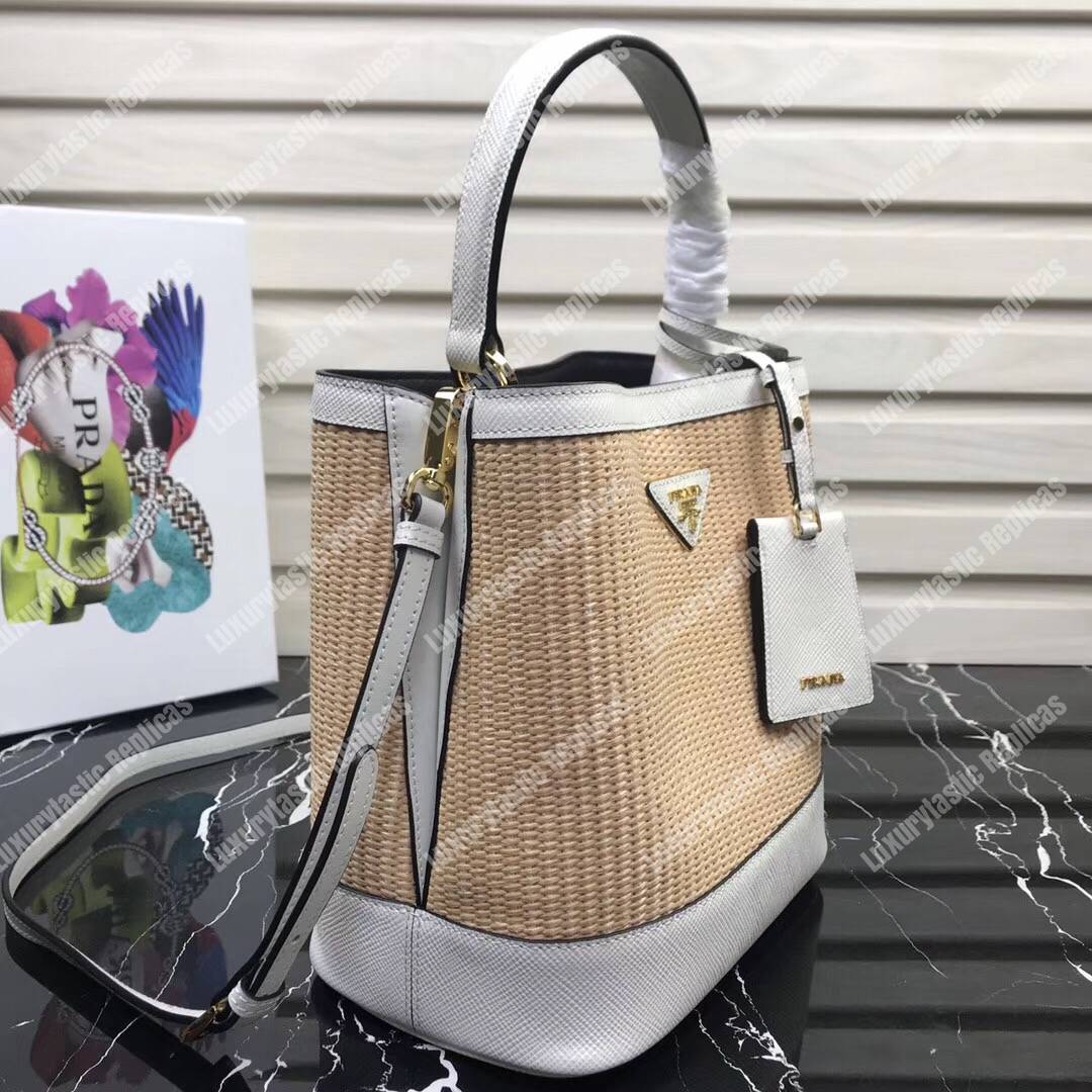Pra*a panier medium straw bag white