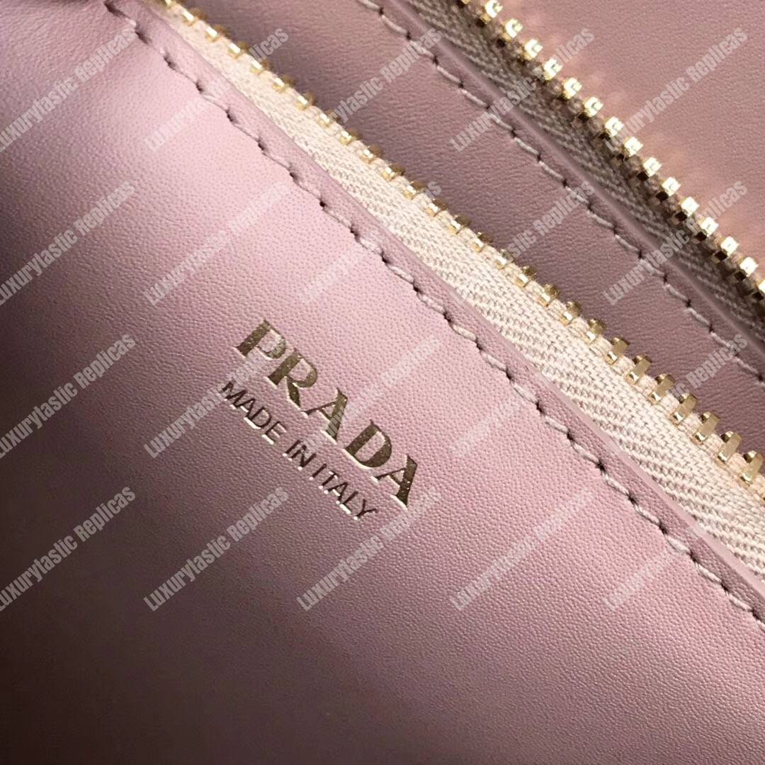 Pra*a monochrome saffiano leather bag magnolia