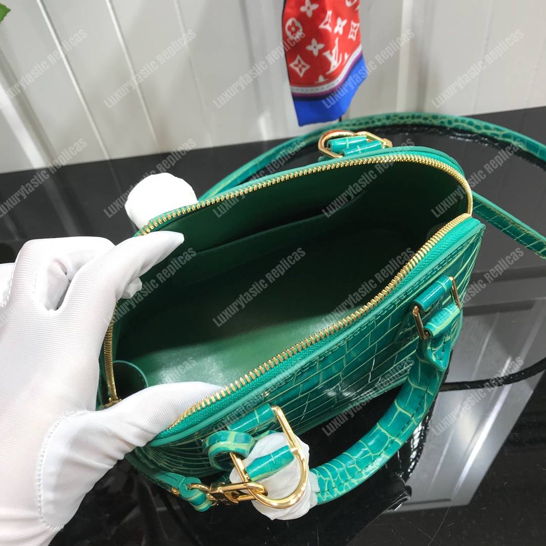 LV Alma BB Crocodilien Brillant Bleu Canard Blue