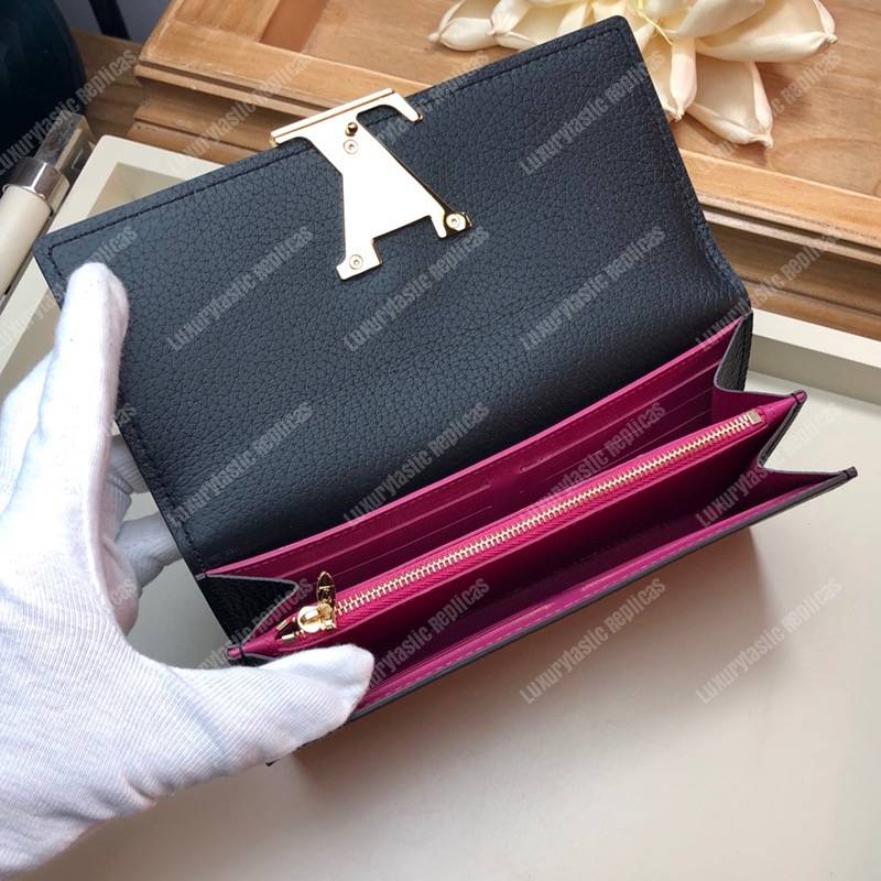 LV Capucines Wallet Taurillon Black