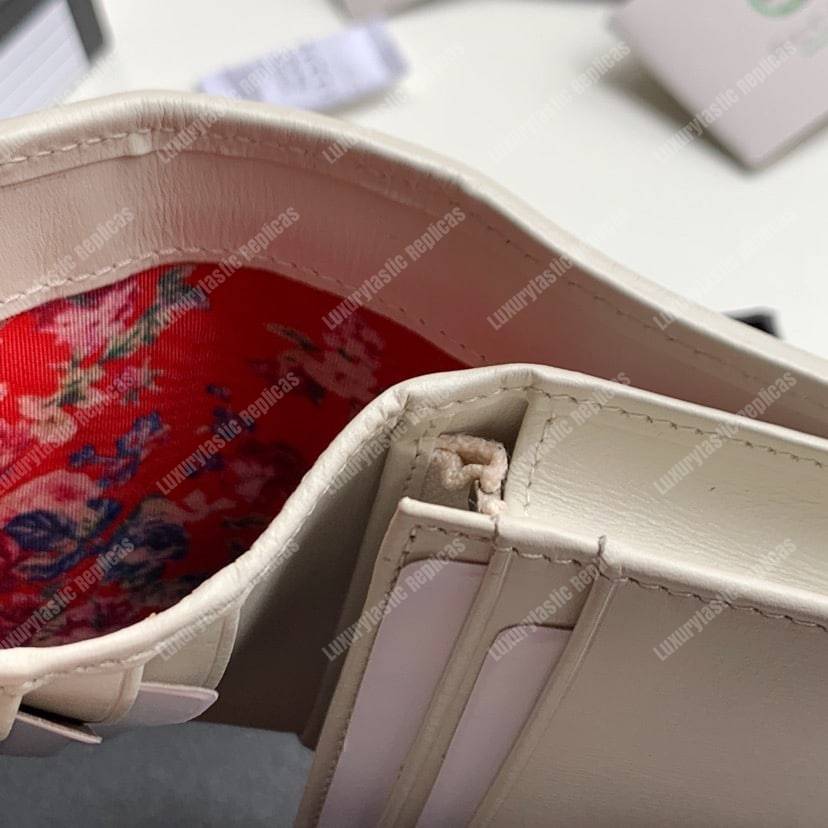 G*u*i leather card case with double g off-white