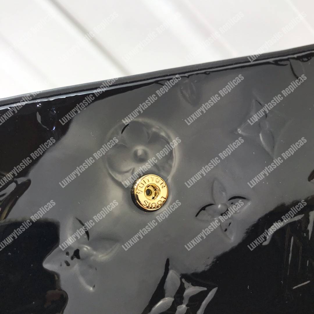 LV Pochette Felicie Monogram Vernis Leather Black