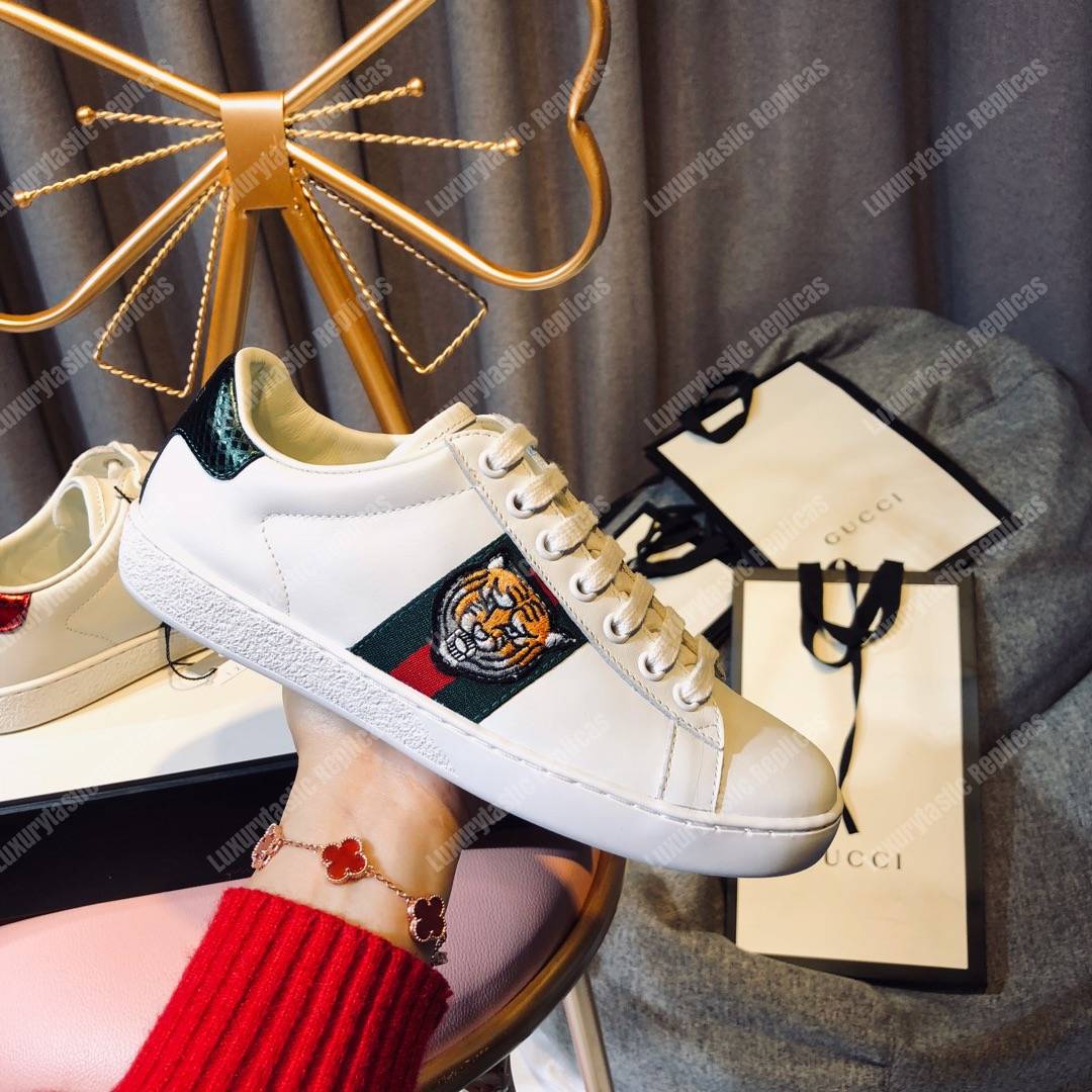 G*u*i ace embroidered sneaker