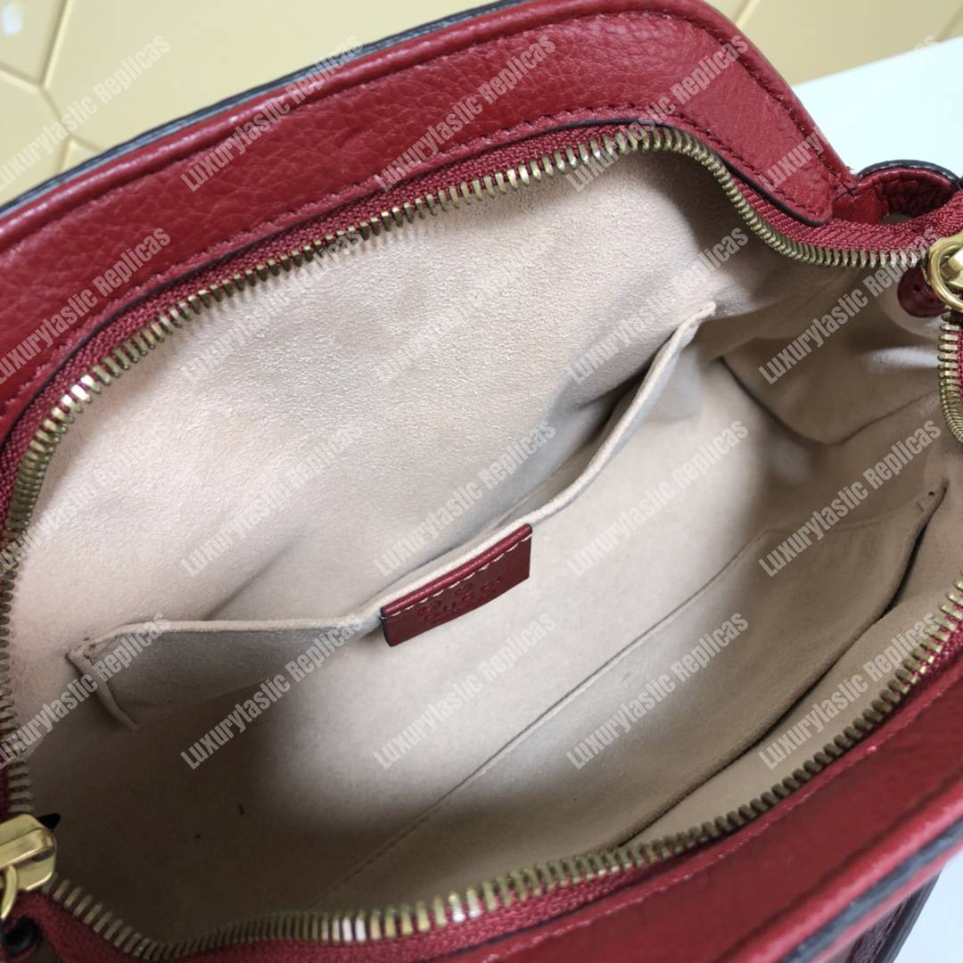 G*u*i re(belle) small shoulder bag leather red