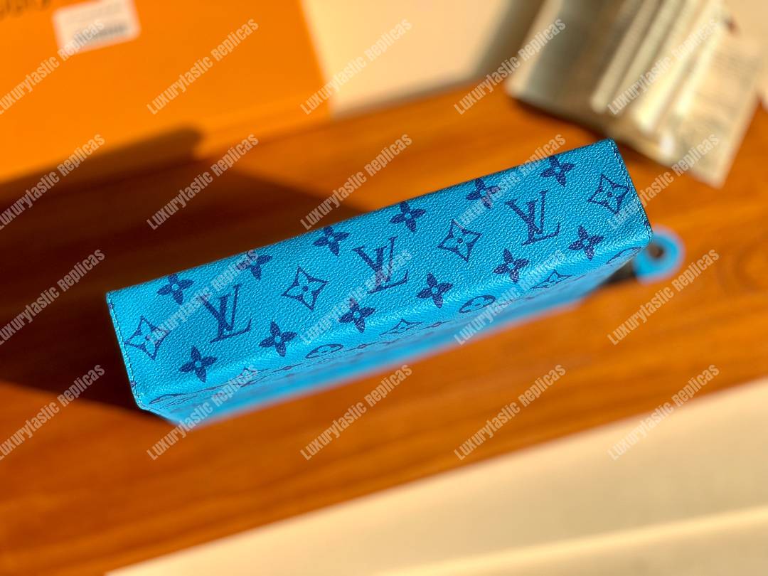 LV Pochette Voyage MM Blue