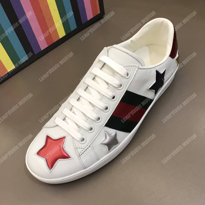 G*u*i ace embroidered star sneaker white
