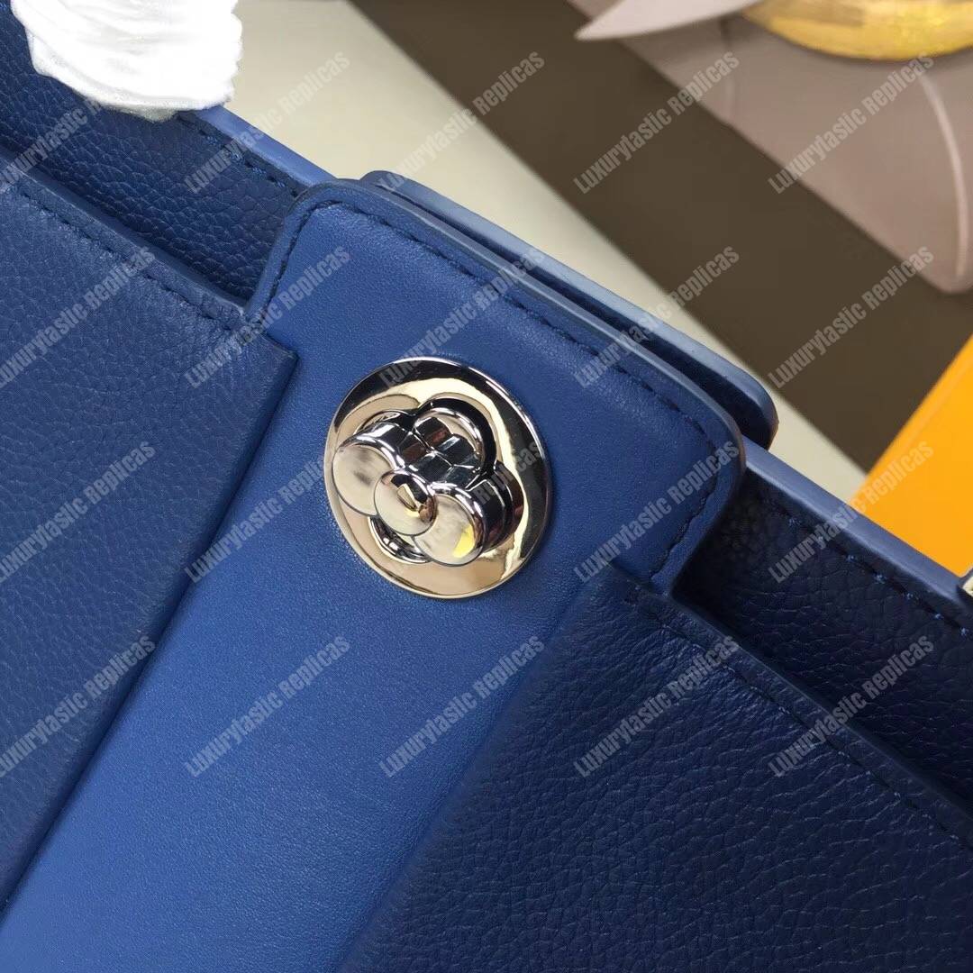 LV Astrid Veau Nuage Leather Bleu