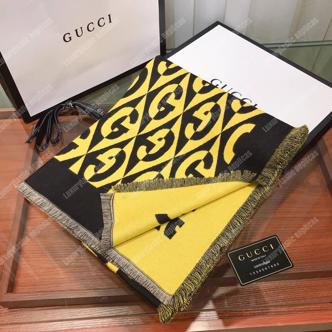 G*u*i g rhombus lamé wool jacquard stole yellow black