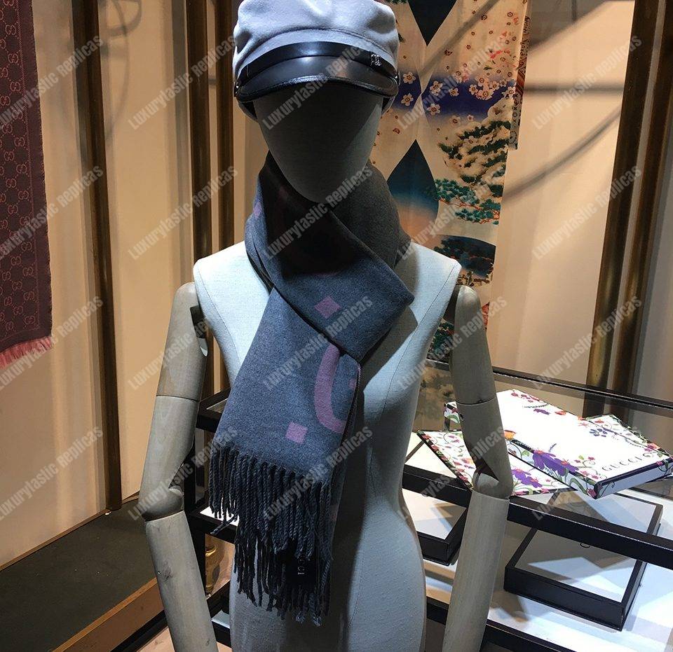 G*u*i gg jacquard wool silk scarf grey & pink