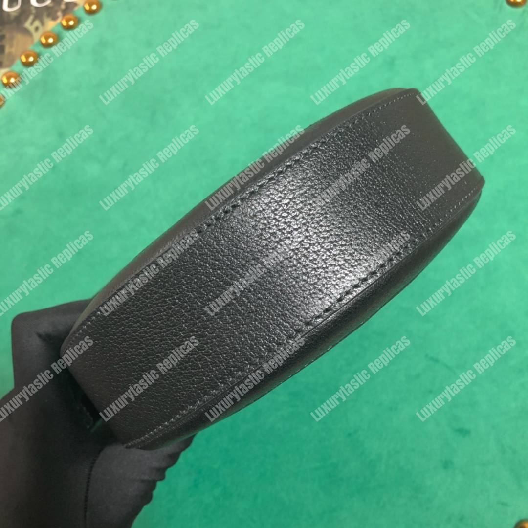 G*u*i gg velvet round shoulder bag red