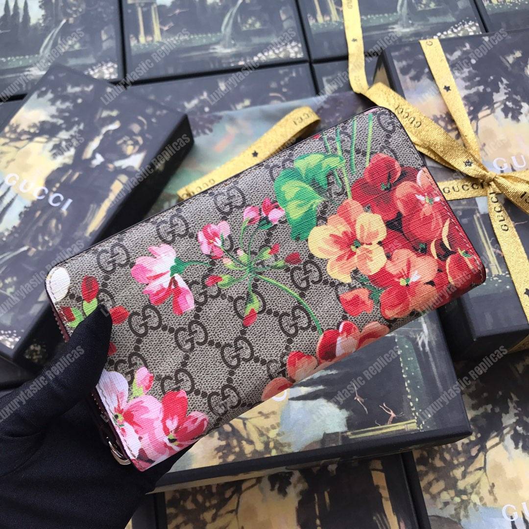 G*u*i gg blooms sup*e zip around wallet antique pink