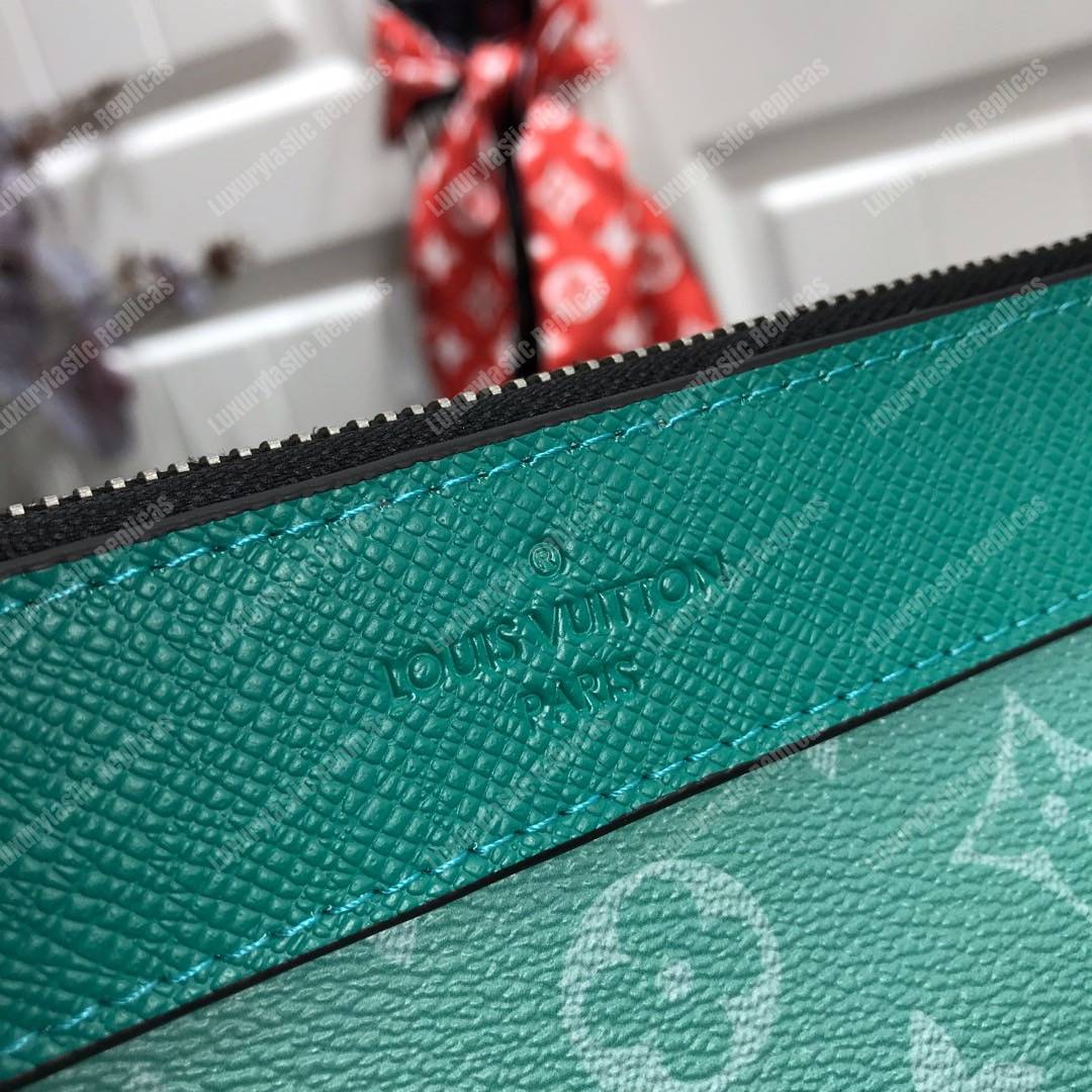 LV Discovery Pochette Monogram Vert