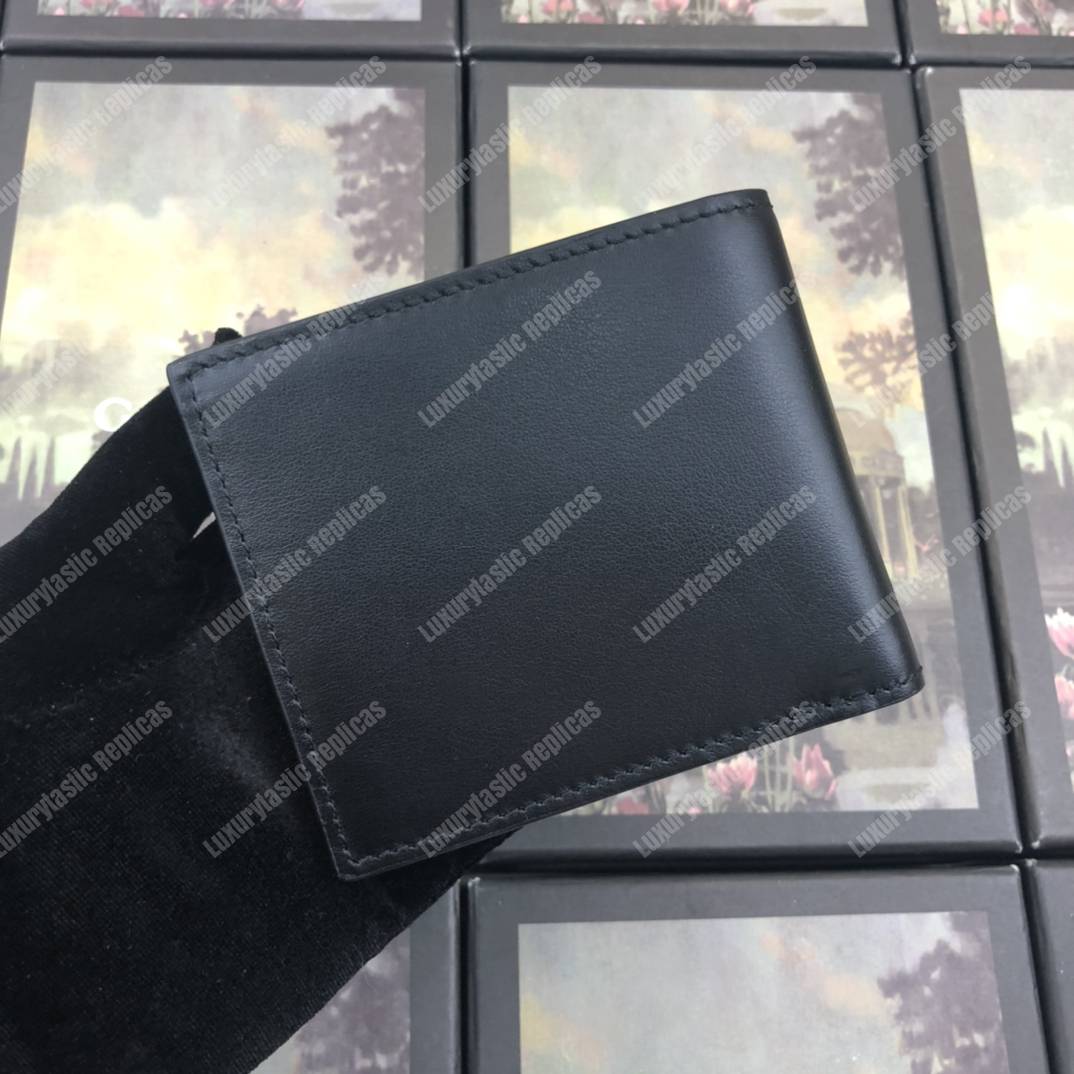 G*u*i blade embroidery wallet