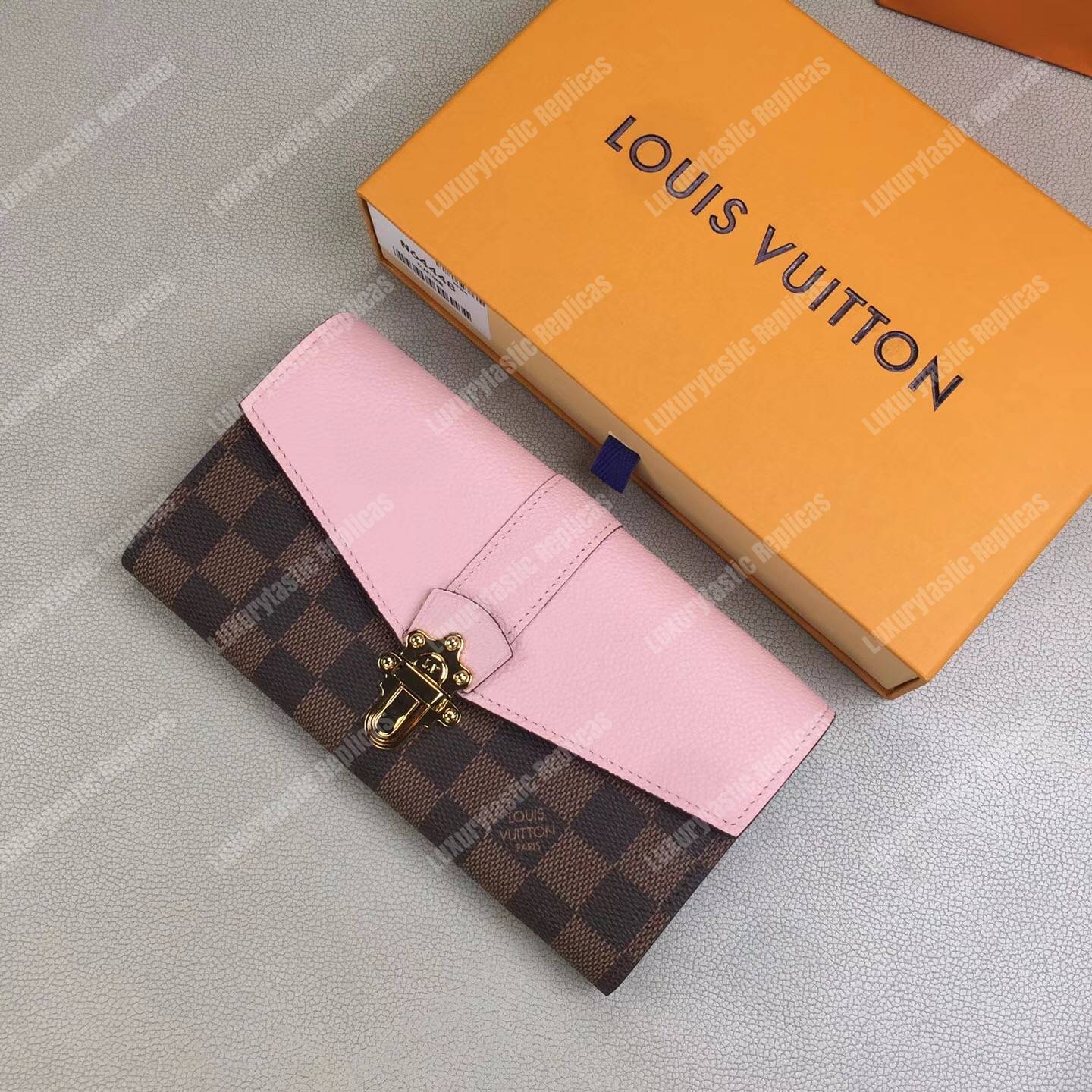 LV Clapton Wallet Damier Ebene Magnolia