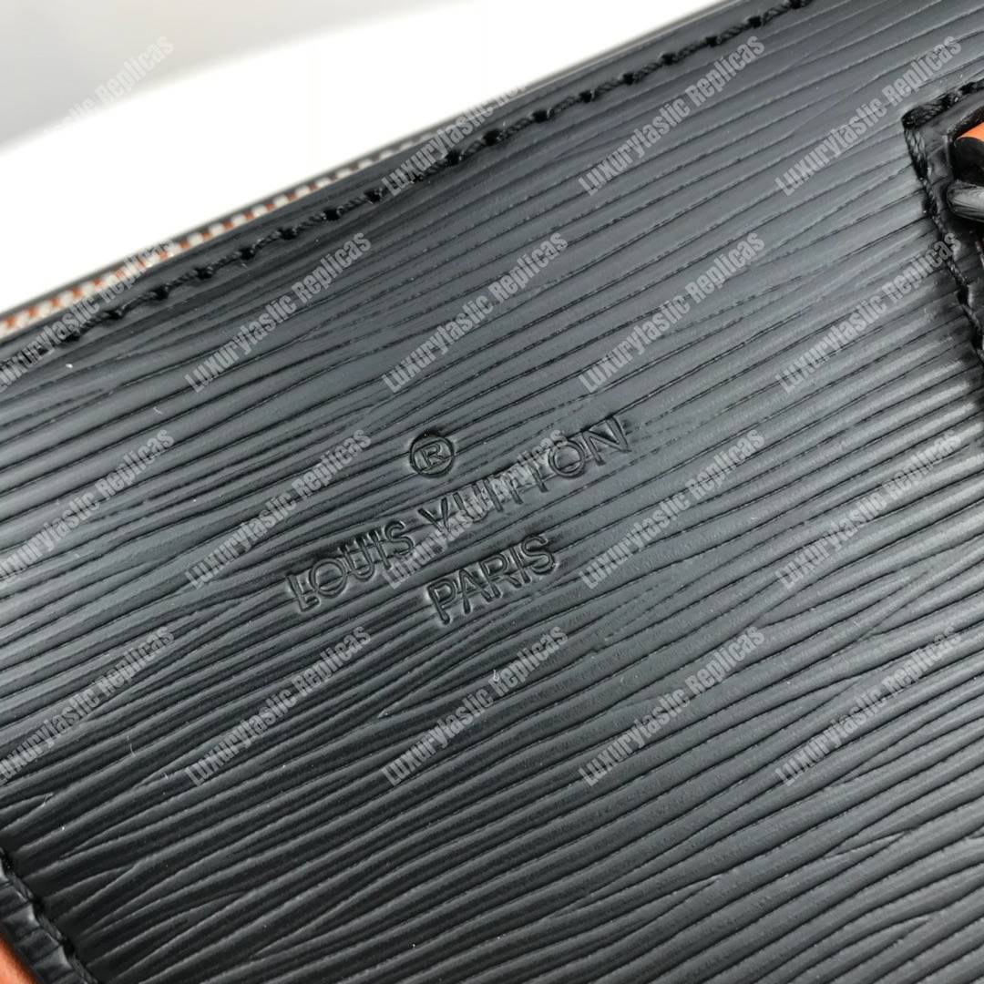 LV Epi Sac Tricot Bag Noir