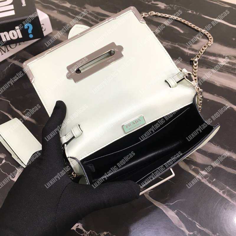 Pra*a cahier calf leather bag light green