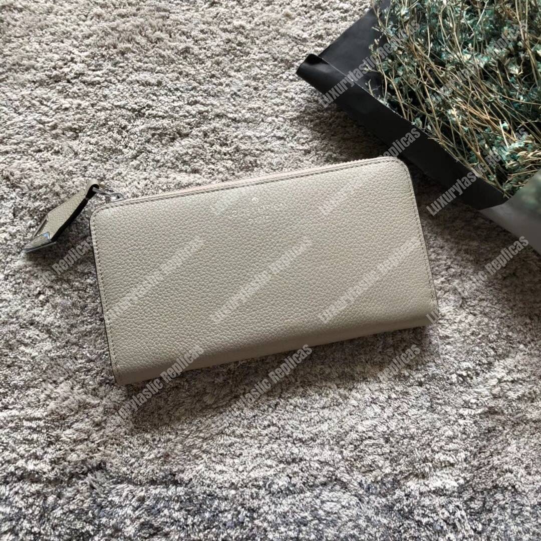 LV Comete Wallet Autres Cuirs Galet