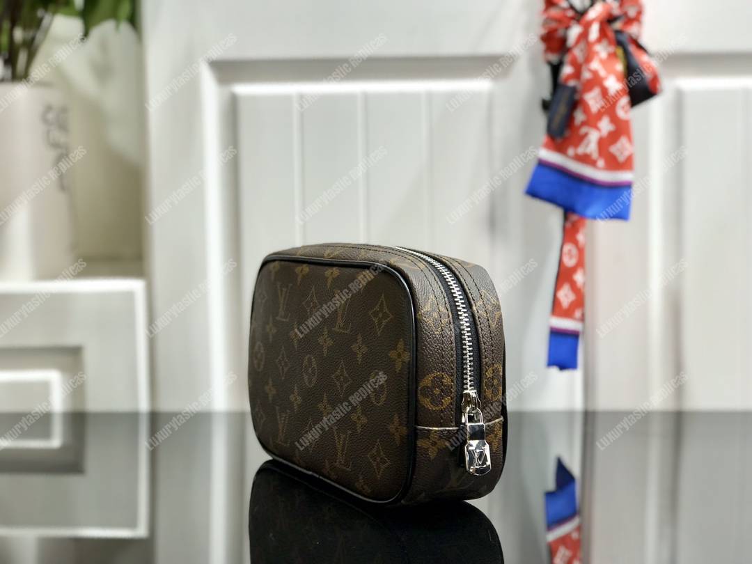 LV Toilet Pouch PM Monogram