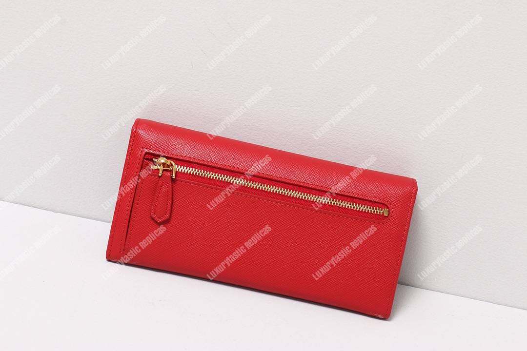 Pra*a leather wallet red