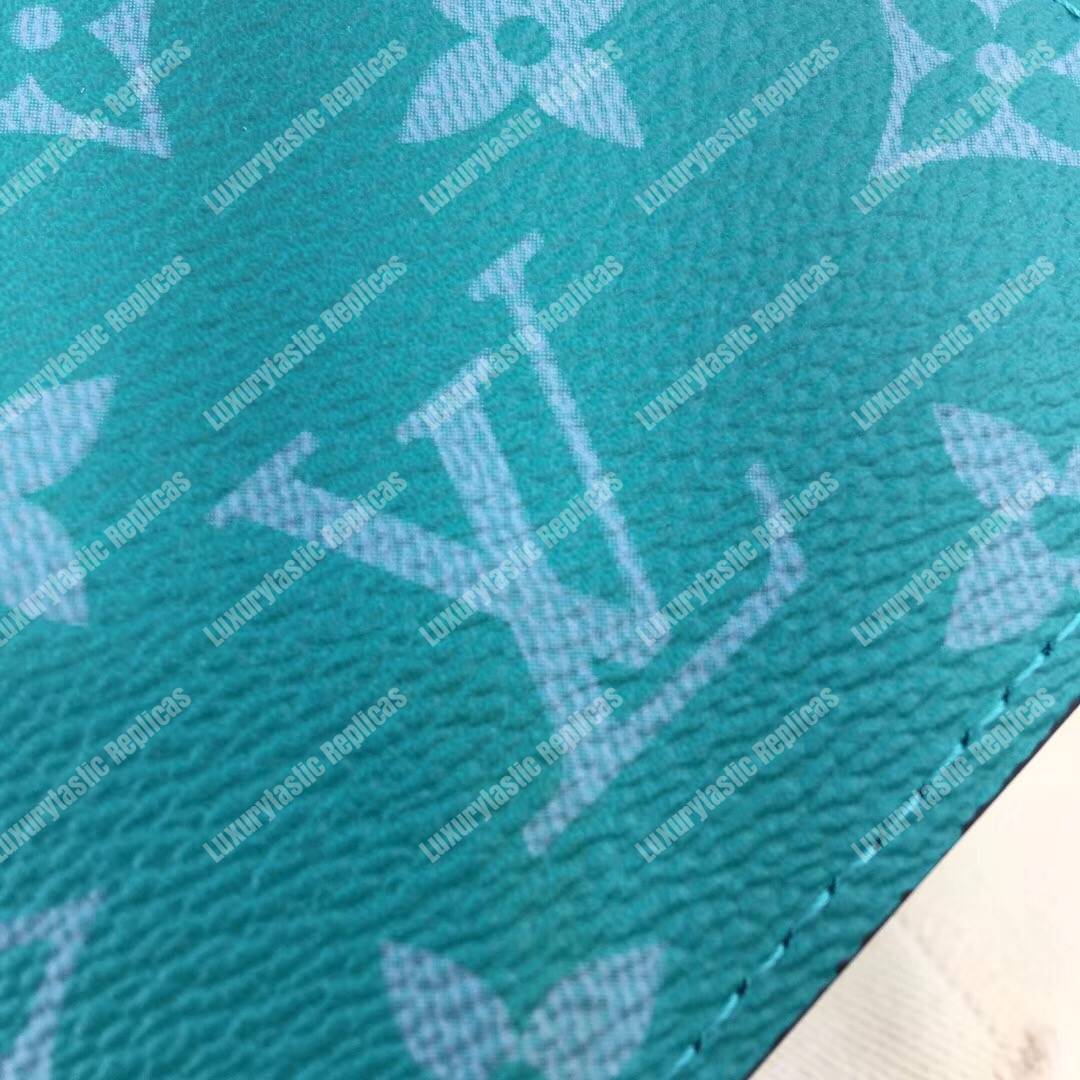 LV Passport Cover Taiga Monogram Vert