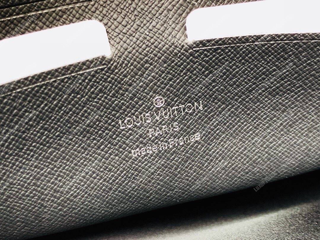 LV Pochette Voyage MM Pixel Monogram Blue