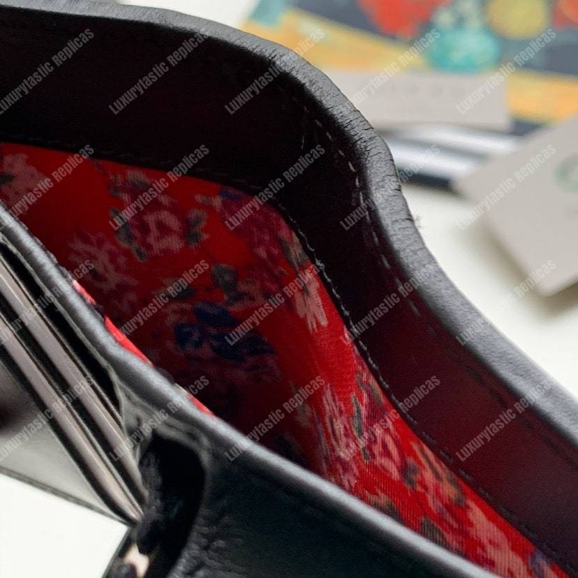 G*u*i leather card case with double g black