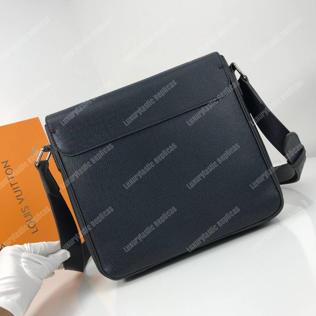 LV Roman PM Taiga Leather Bleu Marine