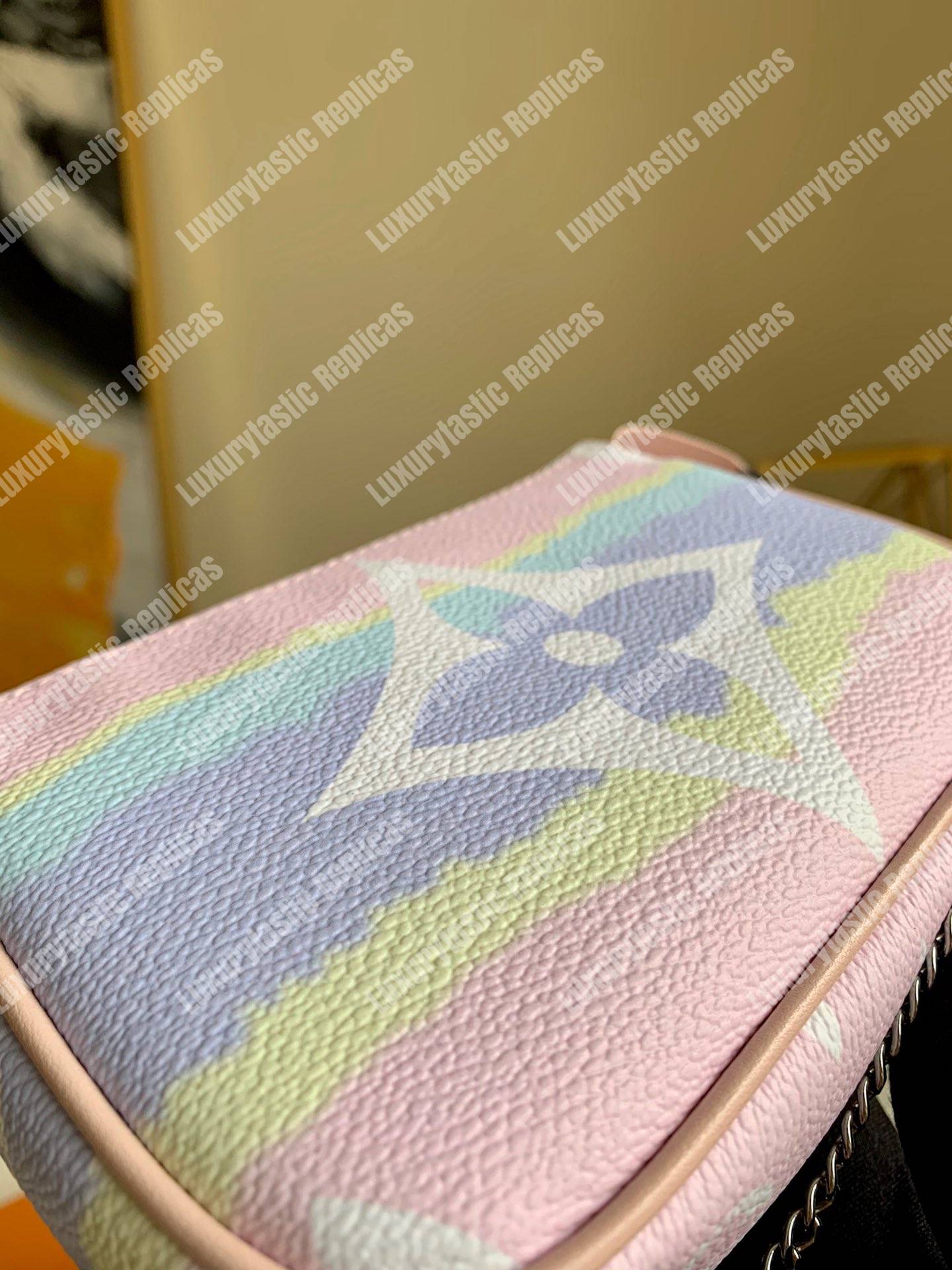 LV Escale Mini Pochette Accessoires Pastel