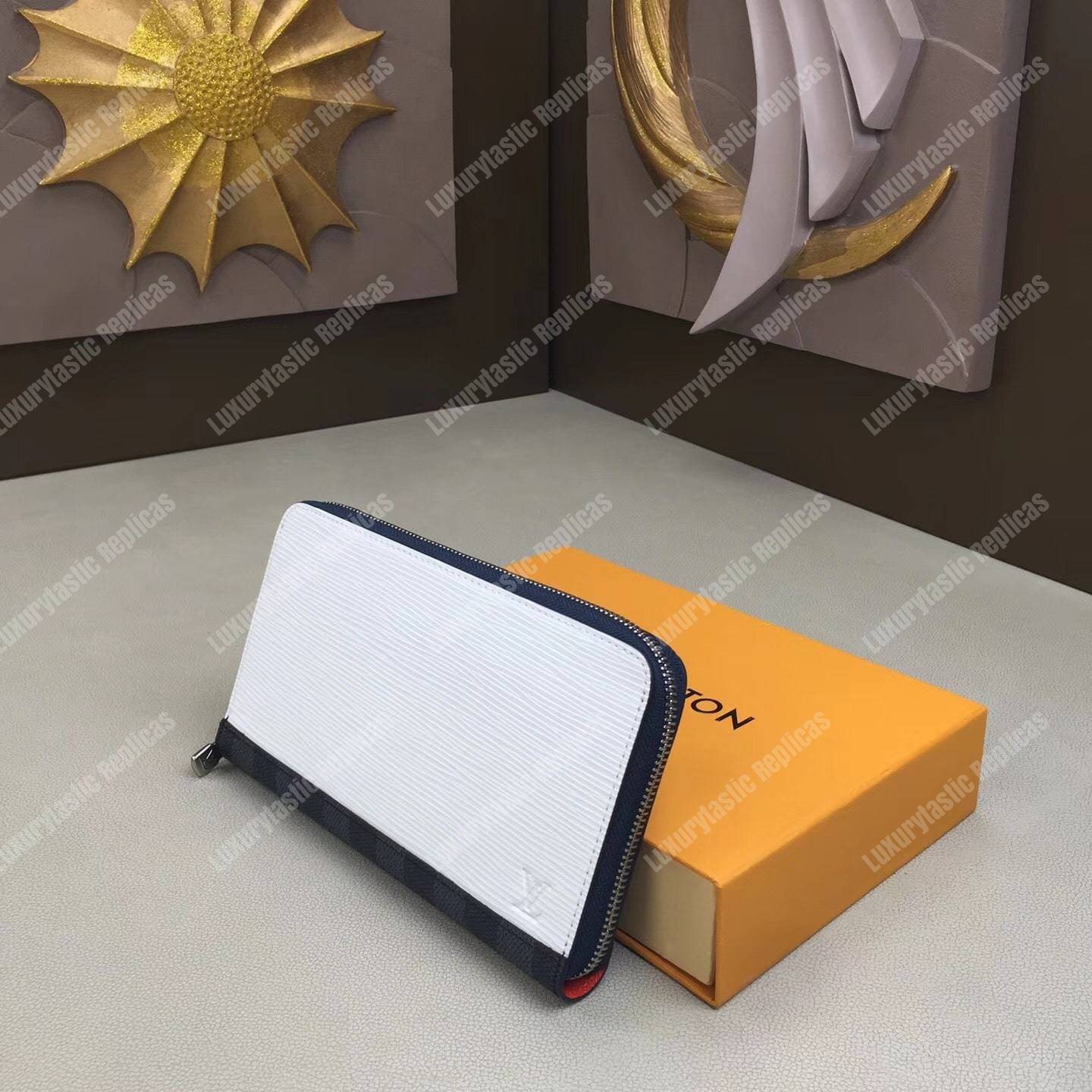 LV Zippy Organizer Epi Leather White