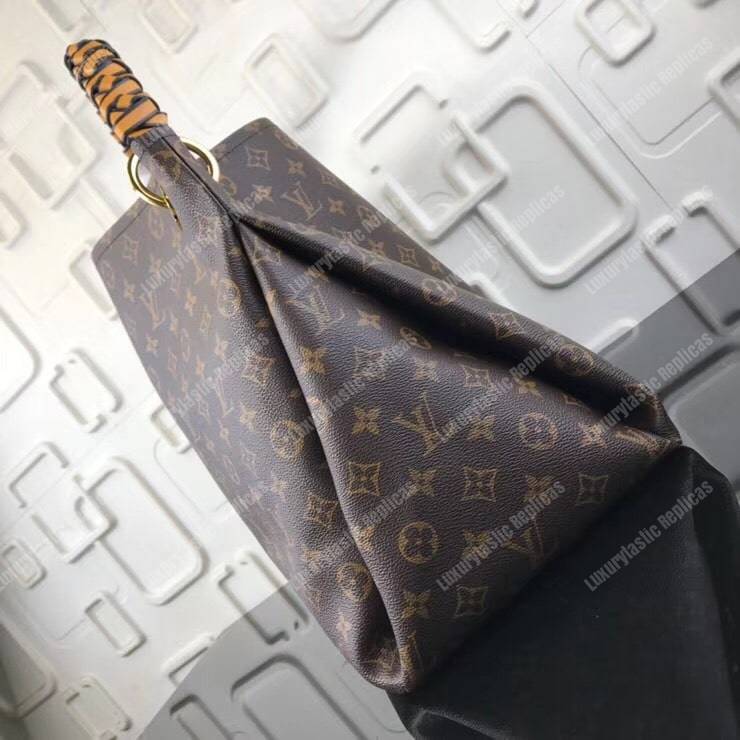 LV Artsy MM Monogram