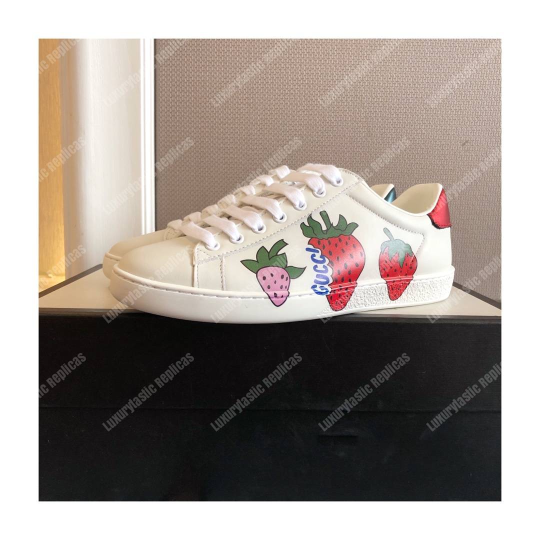 G*u*i rhyton sneaker with G*u*i strawberry