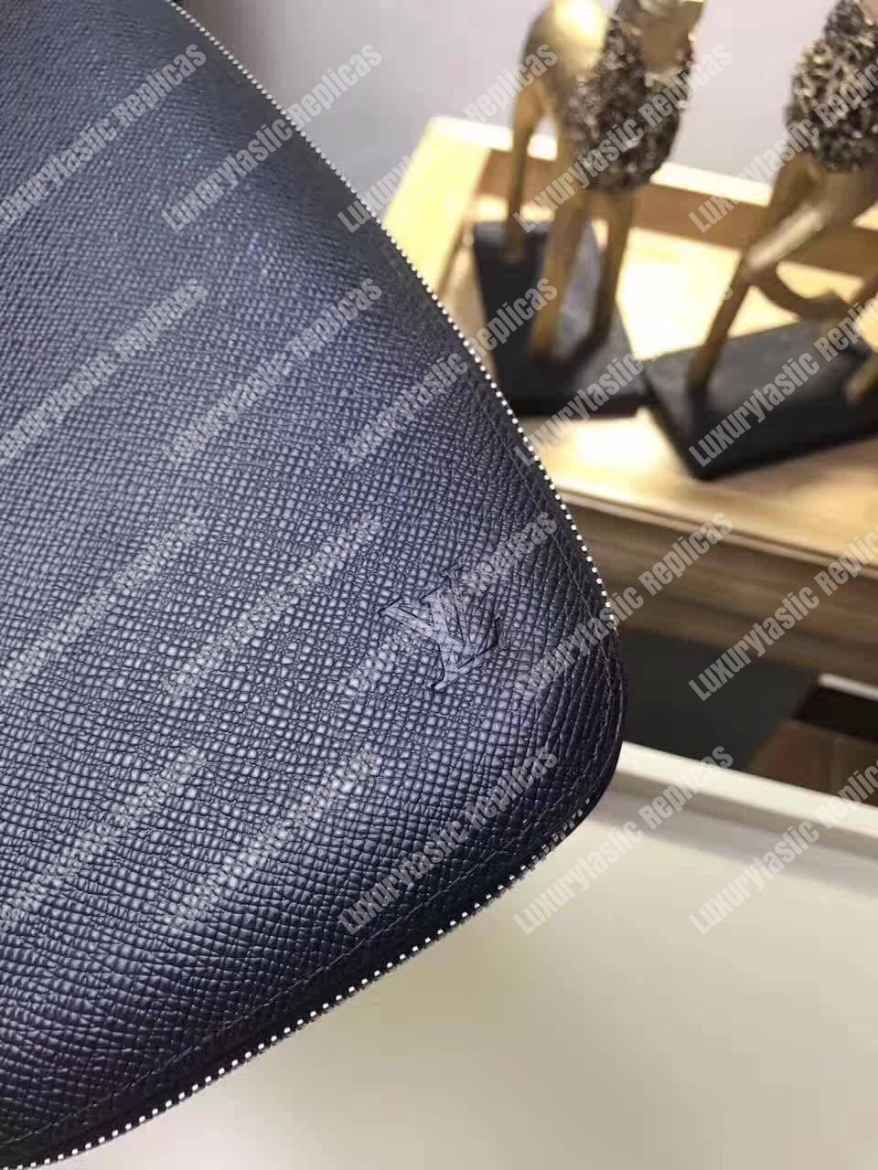 LV Taiga Organizer Atoll Wallet Black