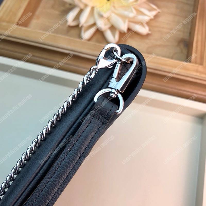 LV Pochette Mylockme Black
