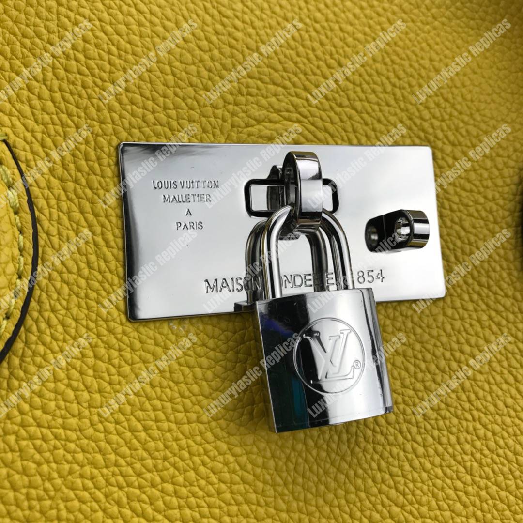 LV Milla PM Veau Nuage Vert Acide