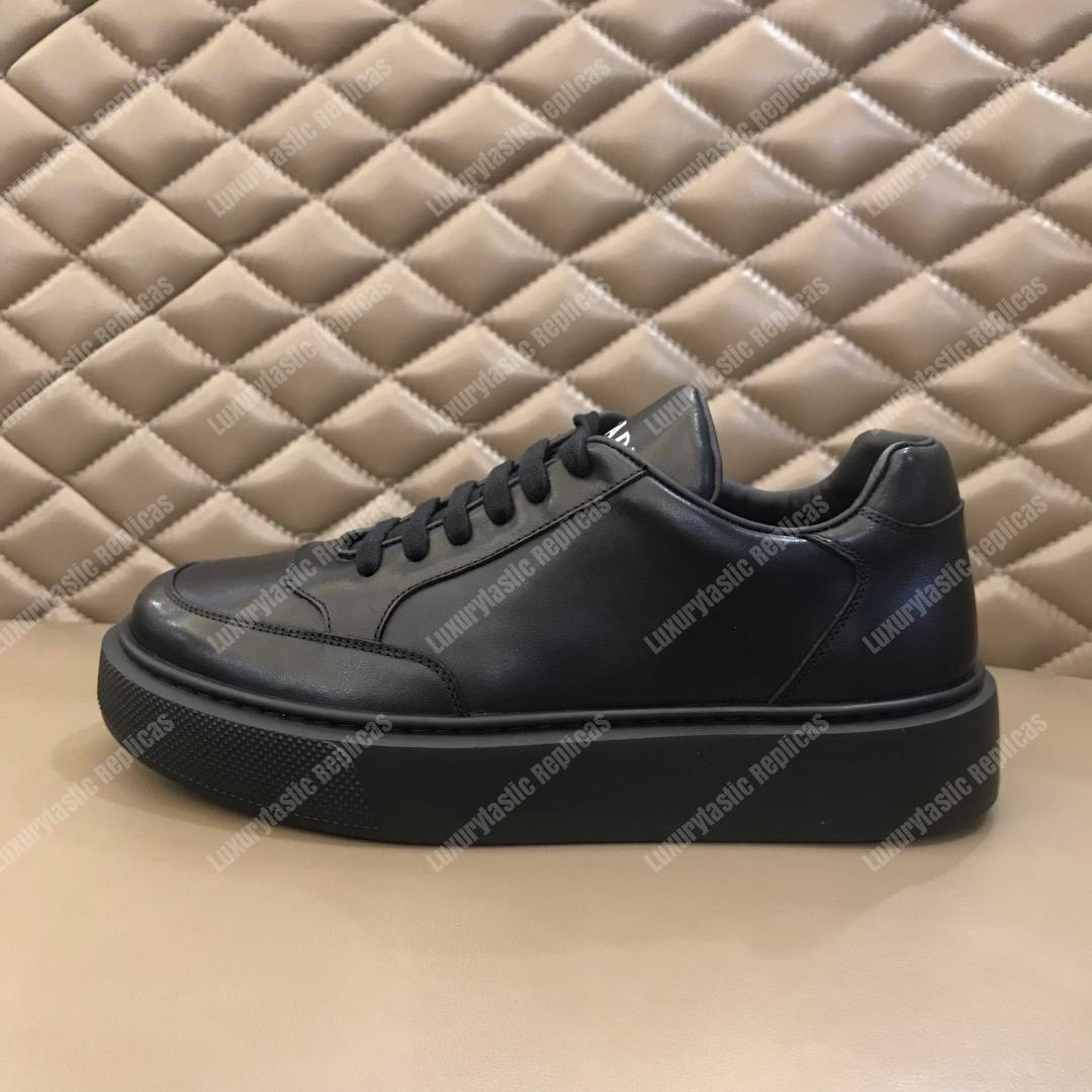 Pra*a leather sneakers black/black sole