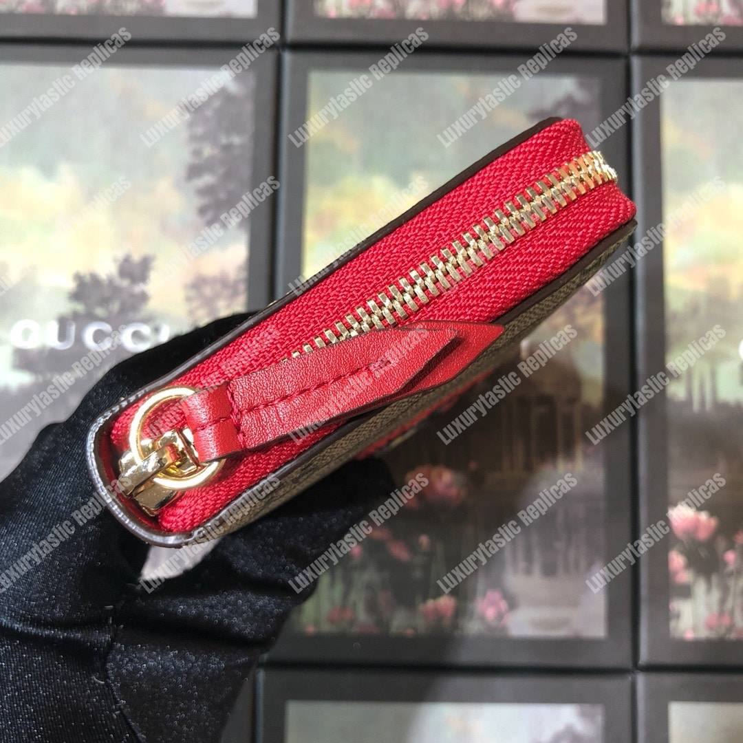 G*u*i gg sup*e zip around wallet with cat patch