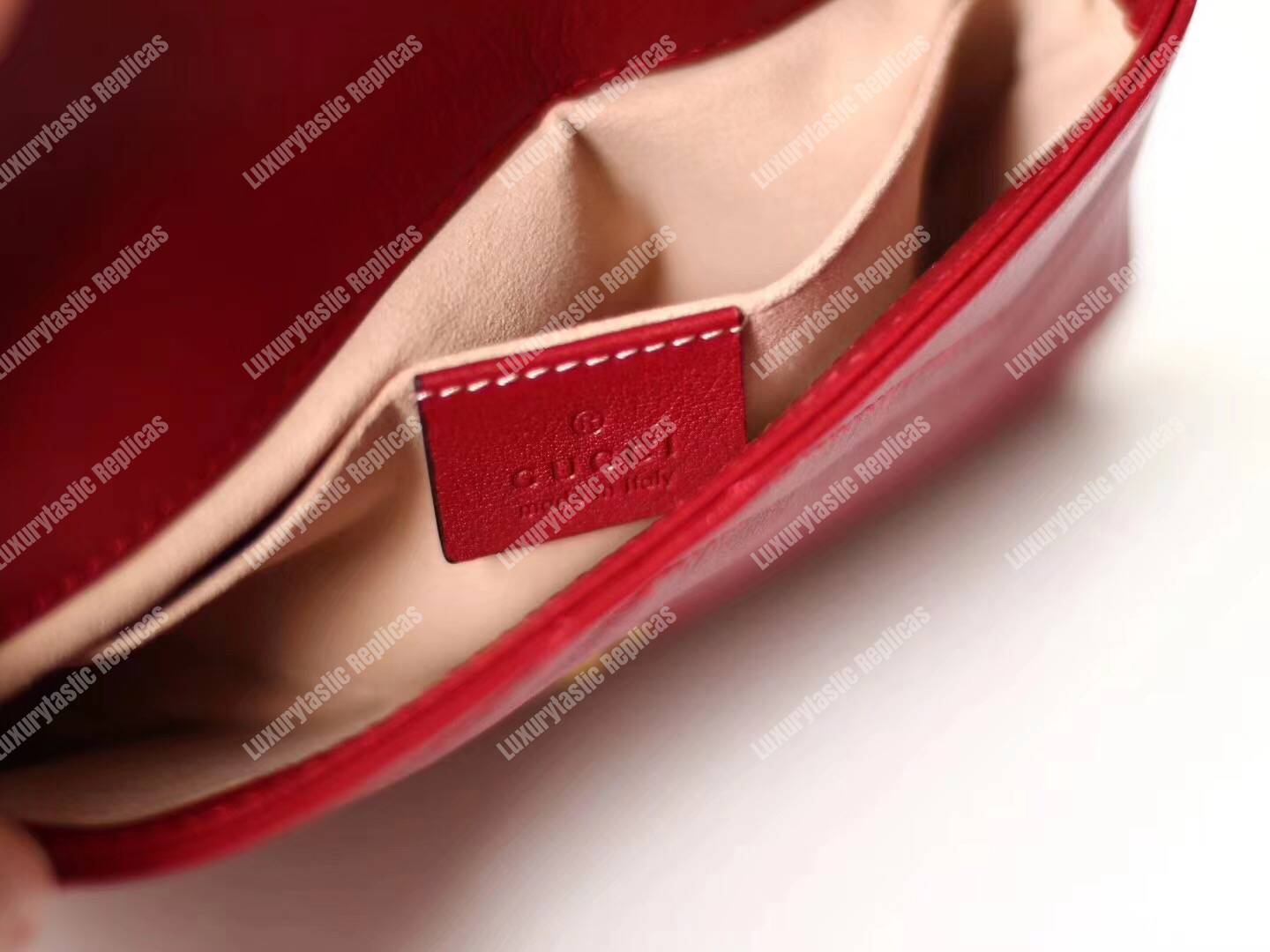 G*u*i gg marmont matelassé belt bag red