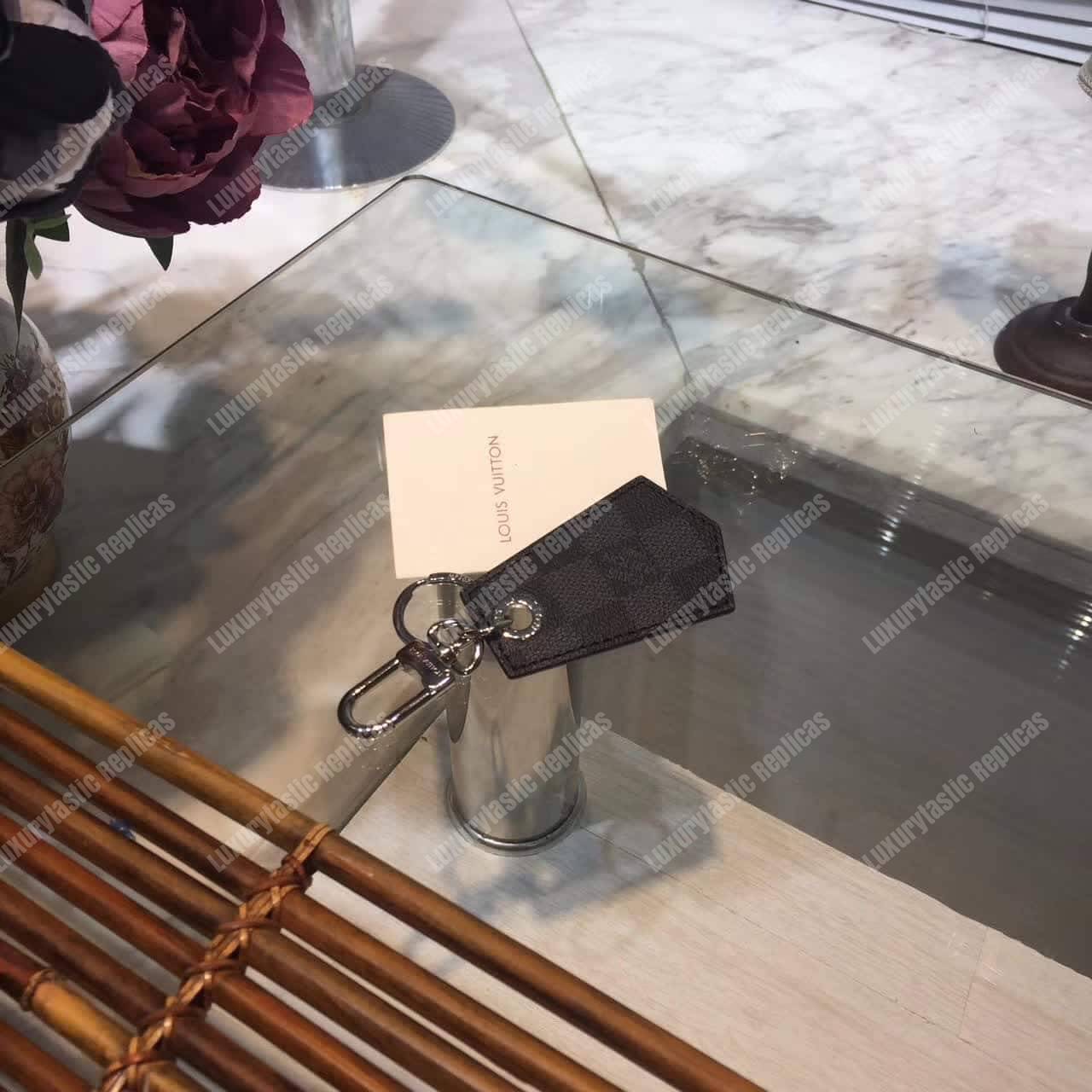 LV Enchappes Key Holder