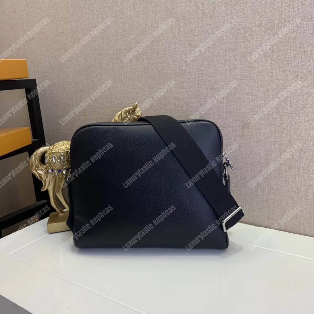LV Alex Messenger PM Taiga Leather Noir