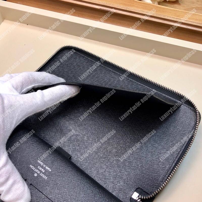 LV Zippy Organizer Epi Leather Black