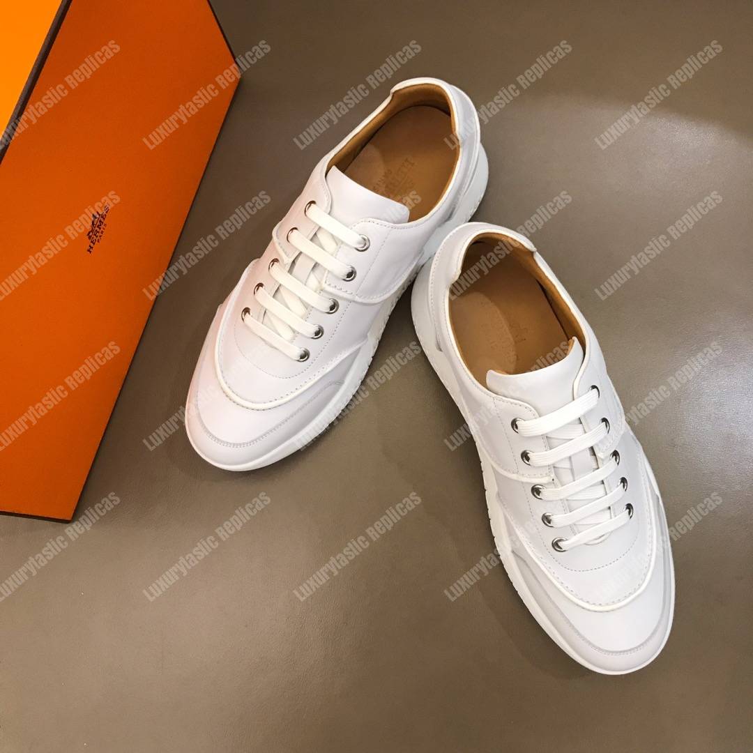 H**mes turn sneaker white