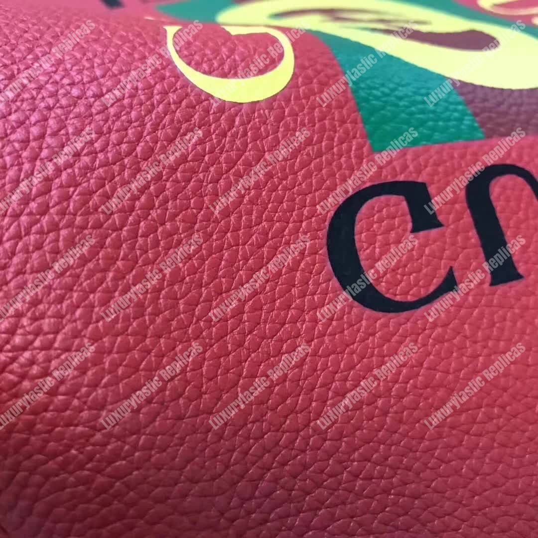 G*u*i print leather medium portfolio red