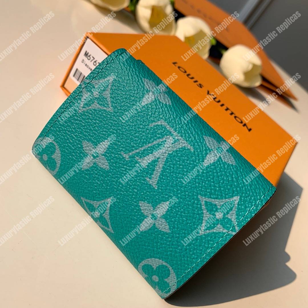 LV Discovery Compact Wallet K45 Taiga Monogram Vert