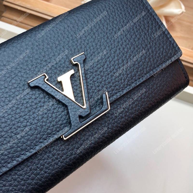 LV Capucines Wallet Taurillon Black