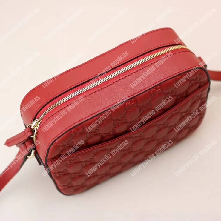 G*u*i signature linea bag red