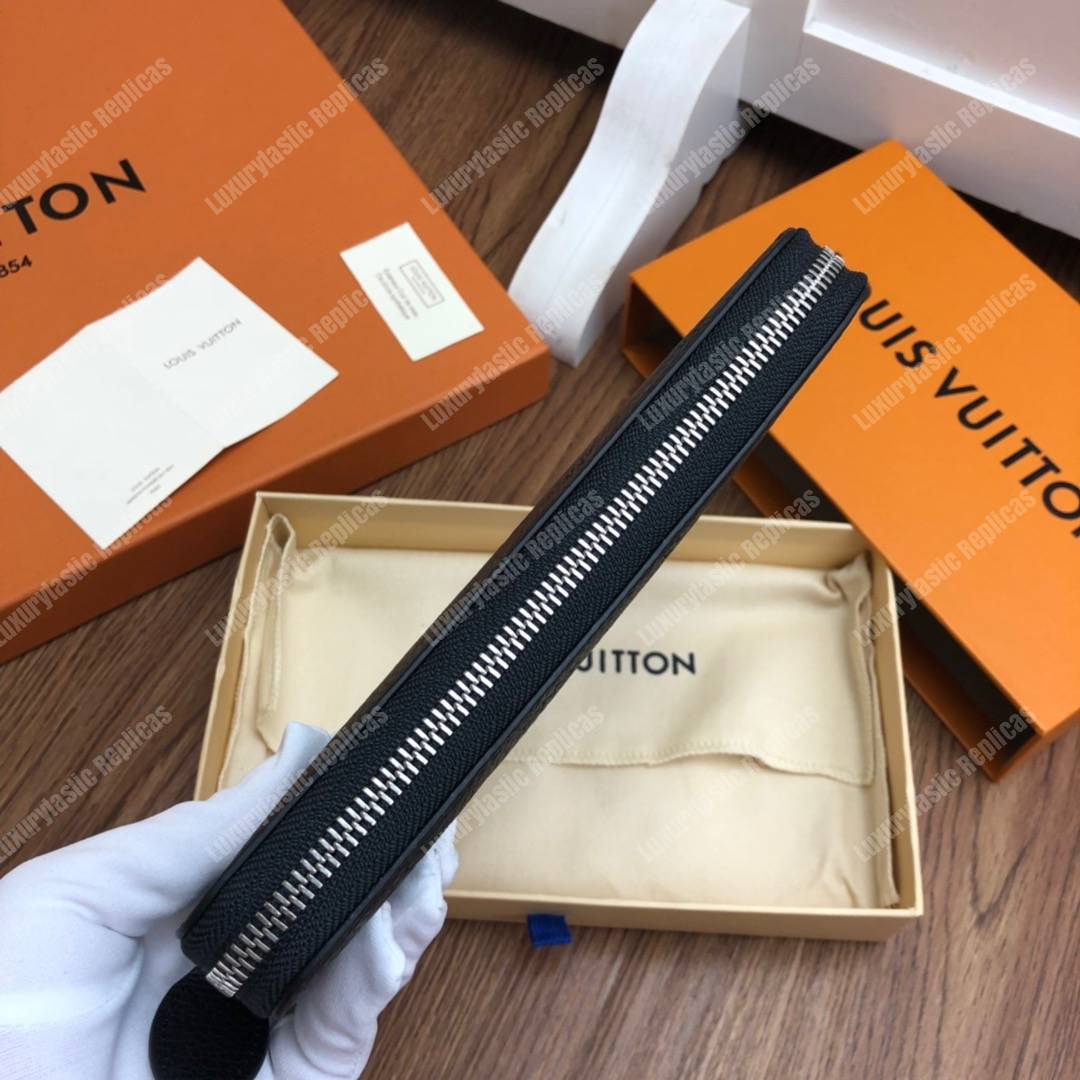 LV Zippy Wallet Mahina Leather Noir