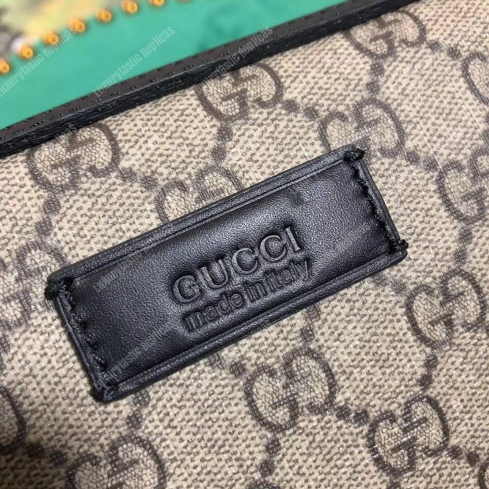 G*u*i gg sup*e toiletry case beige/ebony