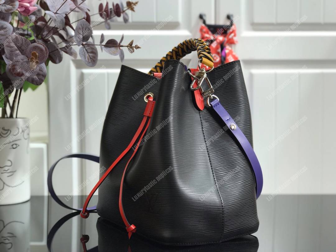 LV NéoNoé Bucket Bag Epi Leather Black